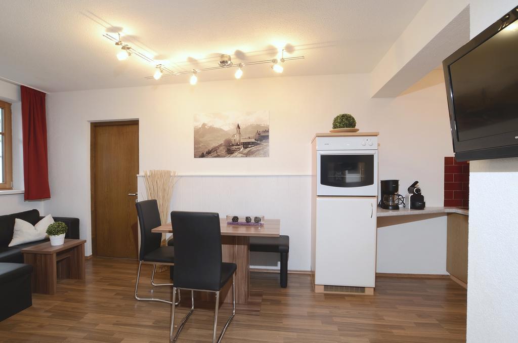 Zentrum Appartements Lorenzin Gaschurn Luaran gambar